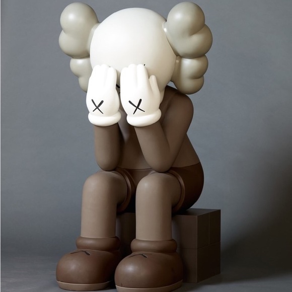 Designer Art Custom Hand Poured BFF Kaws Candle Decor Trio Gift Set - Picture 8 of 11
